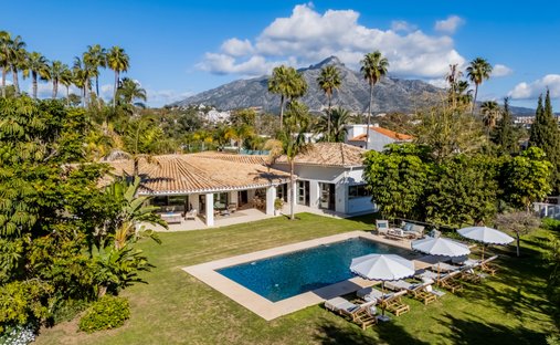 Villa in Nueva Andalucia, Marbella, Spain 1