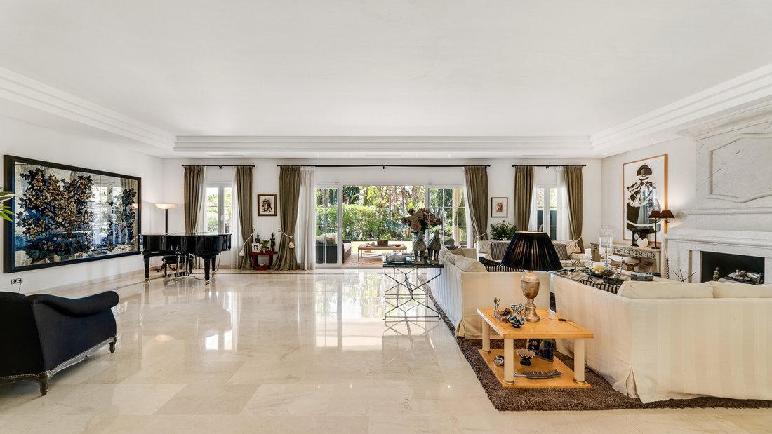 Villa in Sierra Blanca, Marbella, Spain 4 - 18212021