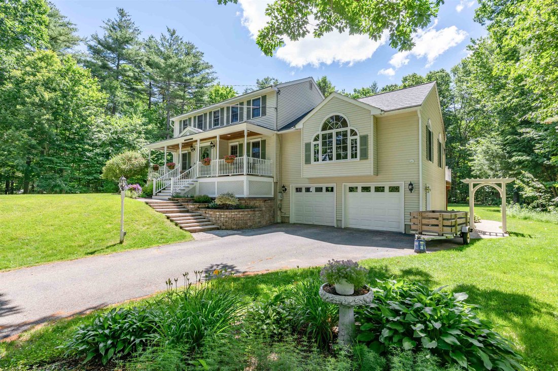 House in Derry, New Hampshire, United States 4 - 18212241