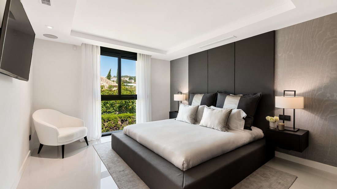 Villa in Nueva Andalucia, Marbella, Spain 4 - 18211037