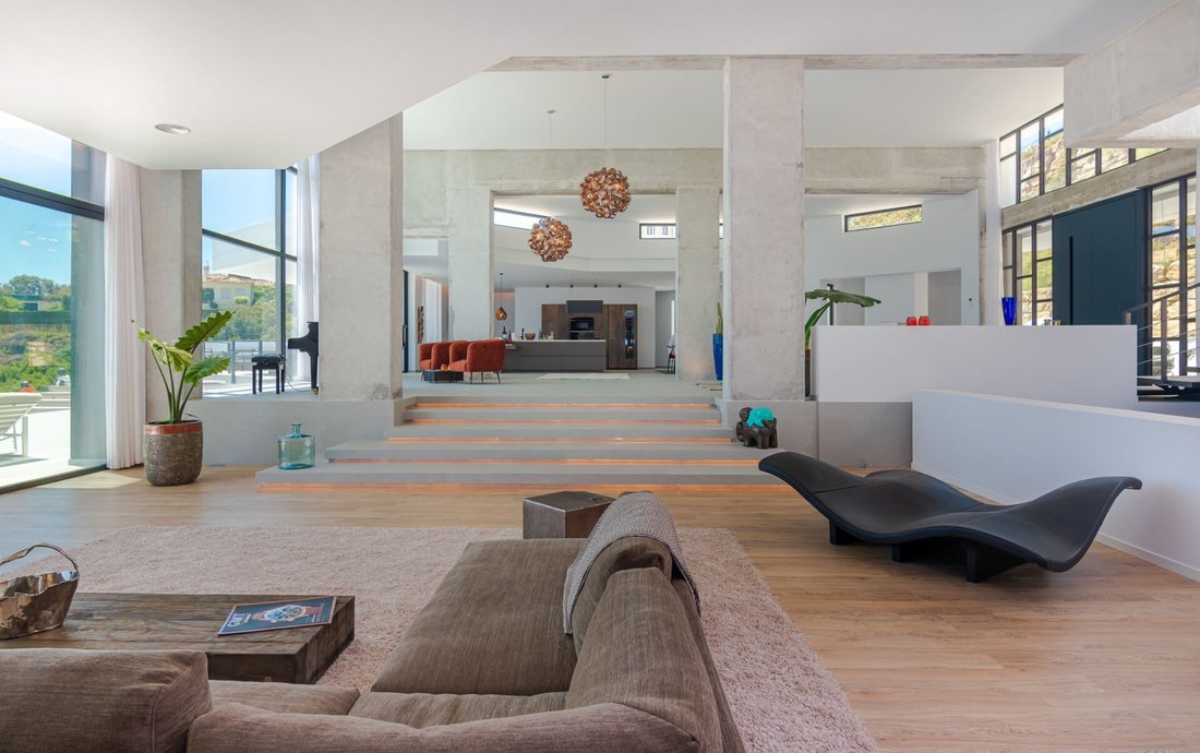 Villa in El Paraíso, Benahavis, Spain 5 - 18211092