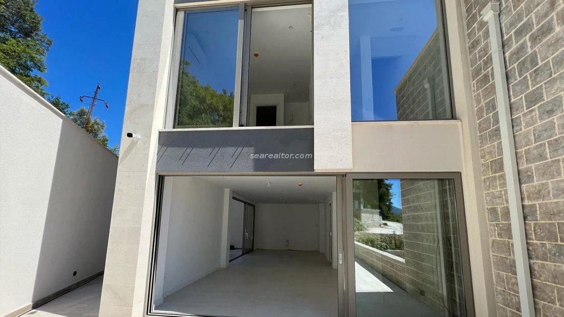 House in Donja Lastva, Tivat Municipality, Montenegro 5 - 18211893