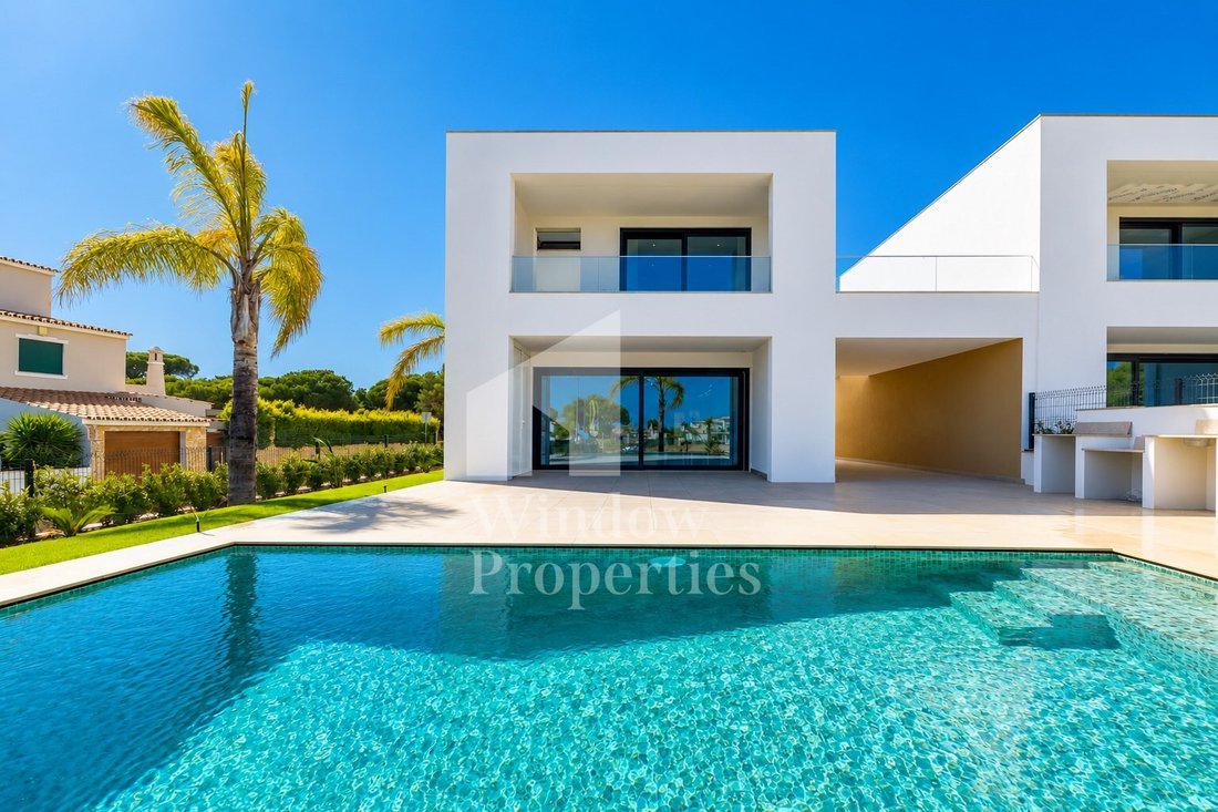 Casa a Quarteira, Algarve, Portogallo 1 - 18213318