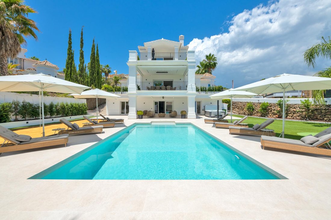 Villa in Nueva Andalucia, Marbella, Spain 1 - 18210966