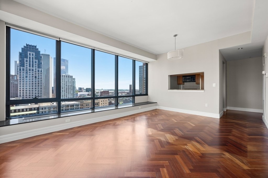 Condo in Boston, Massachusetts, United States 4 - 18028232