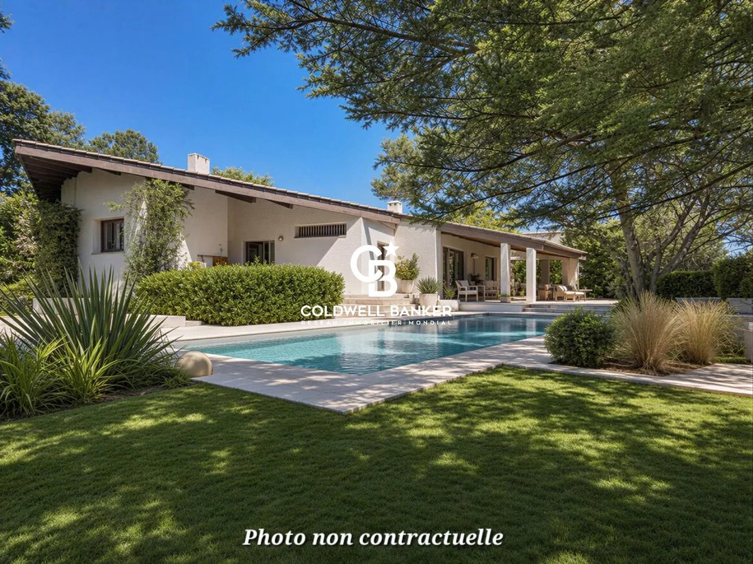 House in Boulouris, Saint-Raphaël, France 2 - 18213062