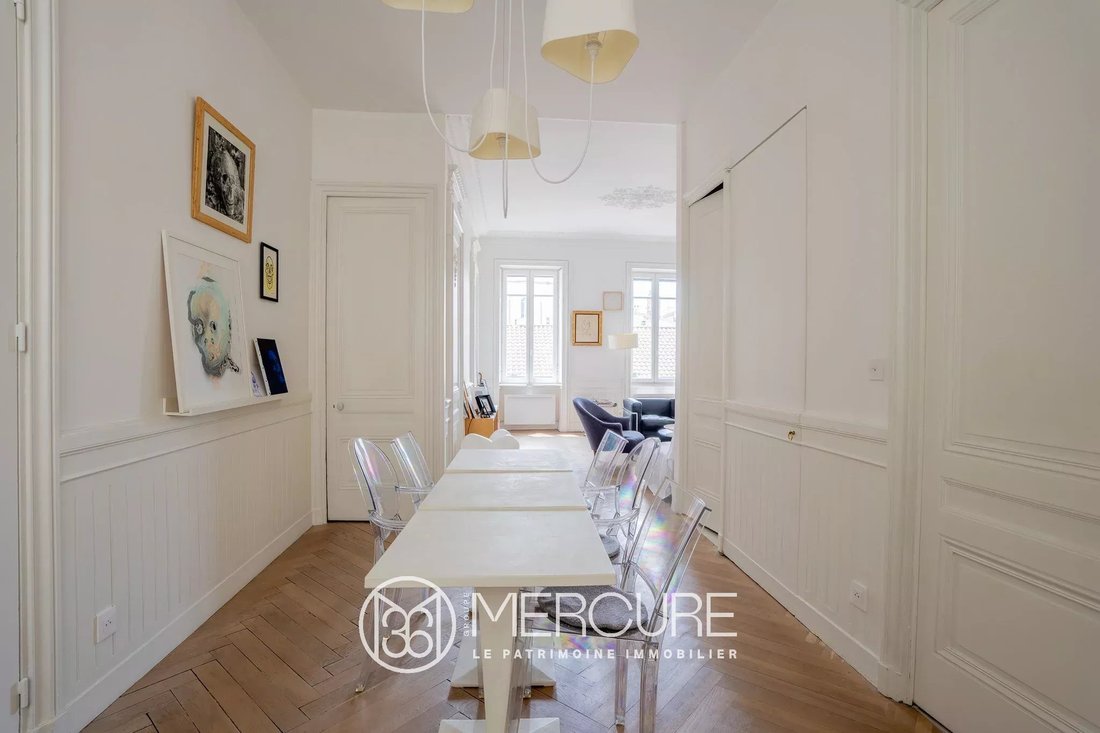 Apartment in Cordeliers-Célestins-Bourse, Lyon 2e Arrondissement, Lyon 5 - 18212859