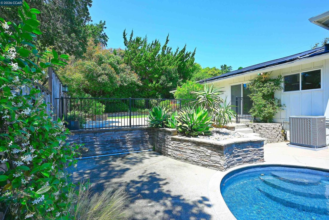 House in Pleasant Hill, California, United States 1 - 18211328
