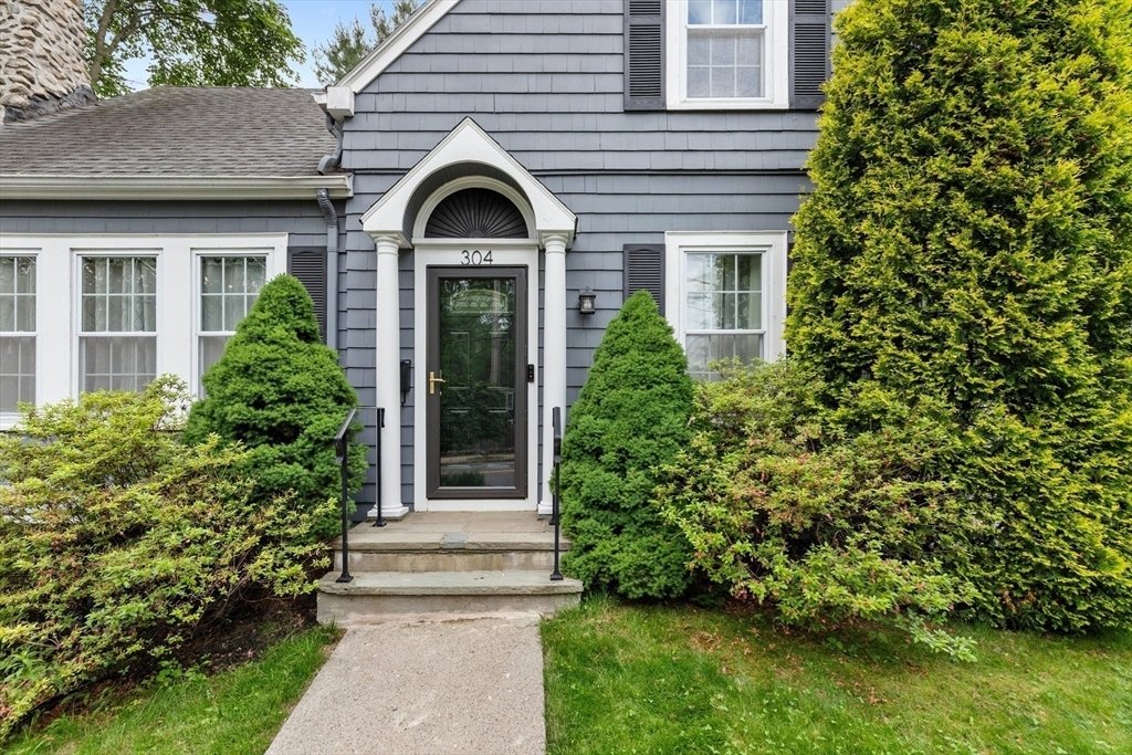 House in Reading, Massachusetts, United States 3 - 18212563