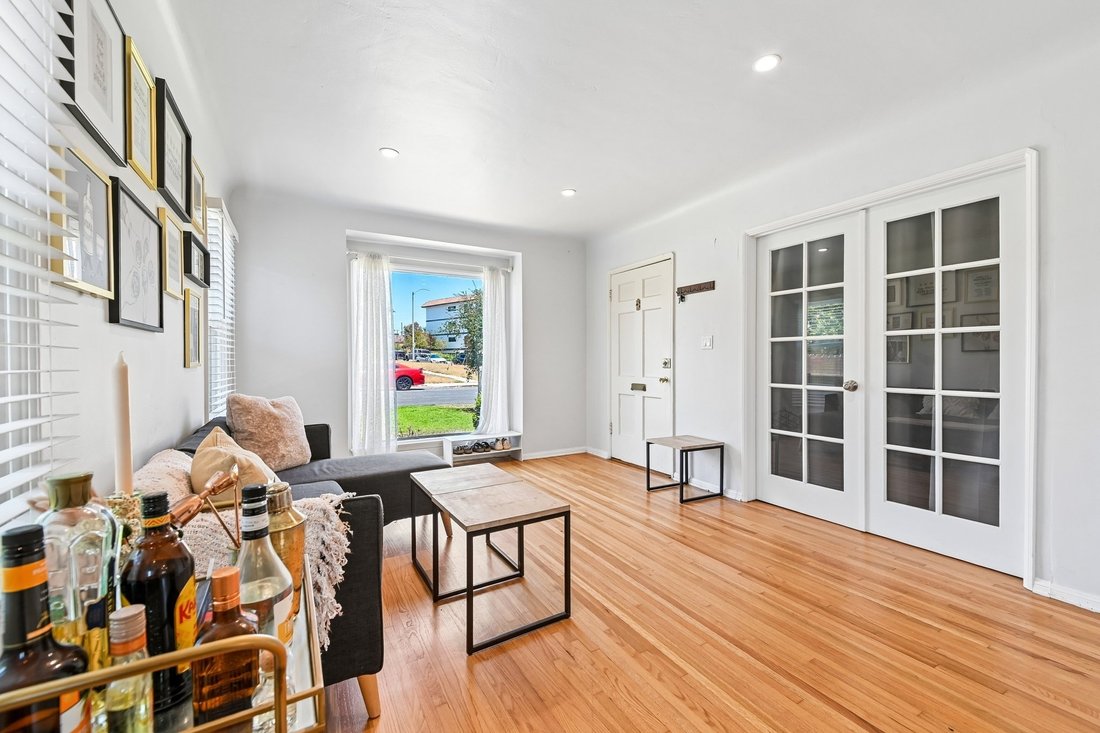 House in Los Angeles, California, United States 4 - 18213027