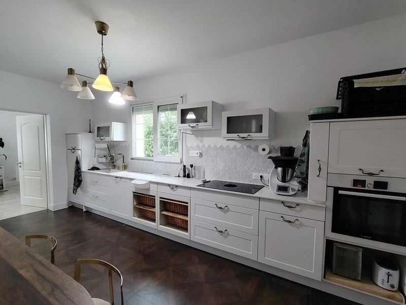 Villa in Neuville-de-Poitou, Nouvelle-Aquitaine, France 5 - 18212108
