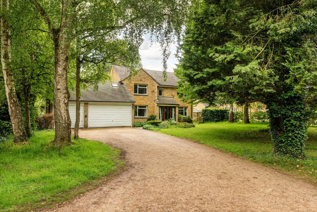 House in Oxfordshire, England 1 - 18211052