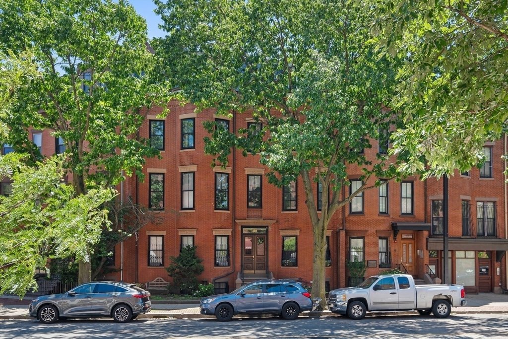 Condo in Boston, Massachusetts, United States 3 - 18133057