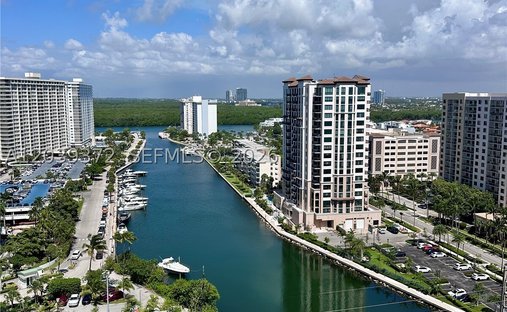 Condominio a Sunny Isles Beach, Florida, Stati Uniti 1