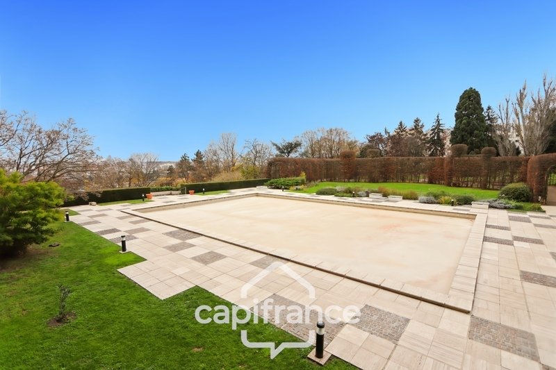 Apartment in Saint-Cloud, Ile-de-France, France 3 - 18213142