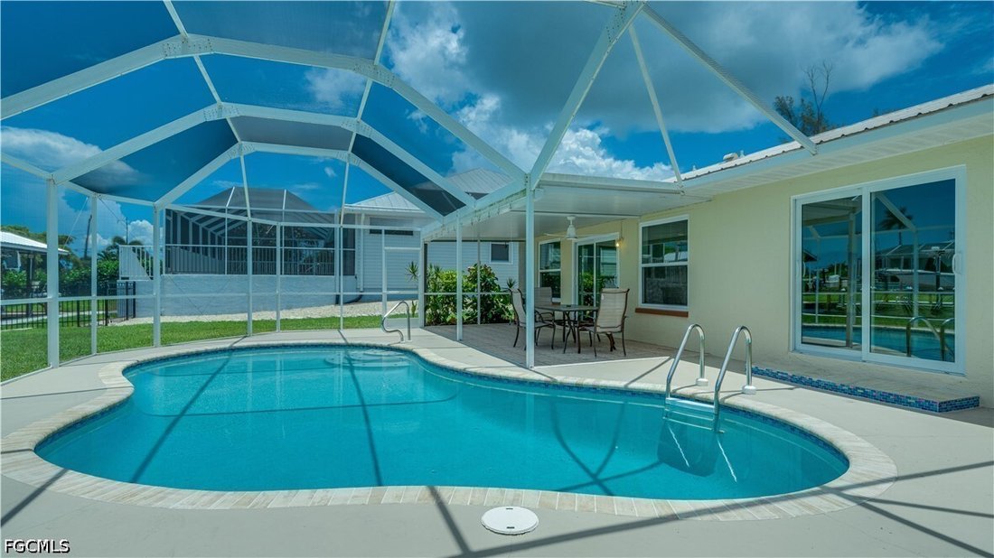 House in Saint James City, Florida, United States 4 - 18212555