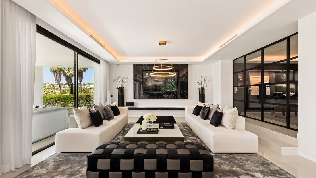 Villa in Nueva Andalucia, Marbella, Spain 3 - 18211037