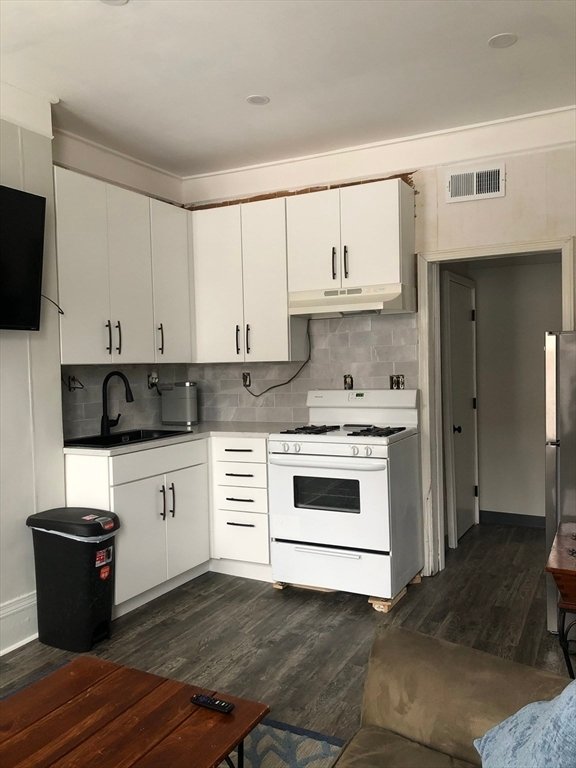 Condo in Boston, Massachusetts, United States 1 - 18213122