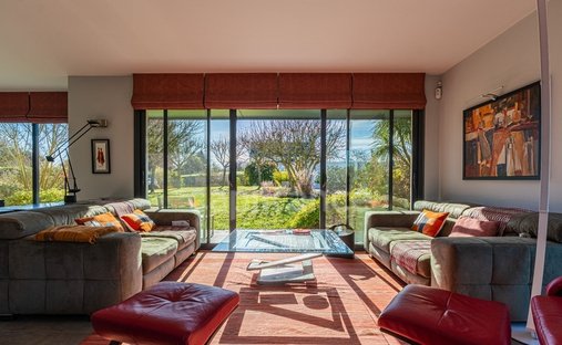 House in Delessert-Saint Louis-Nantilly, Saumur, France 1