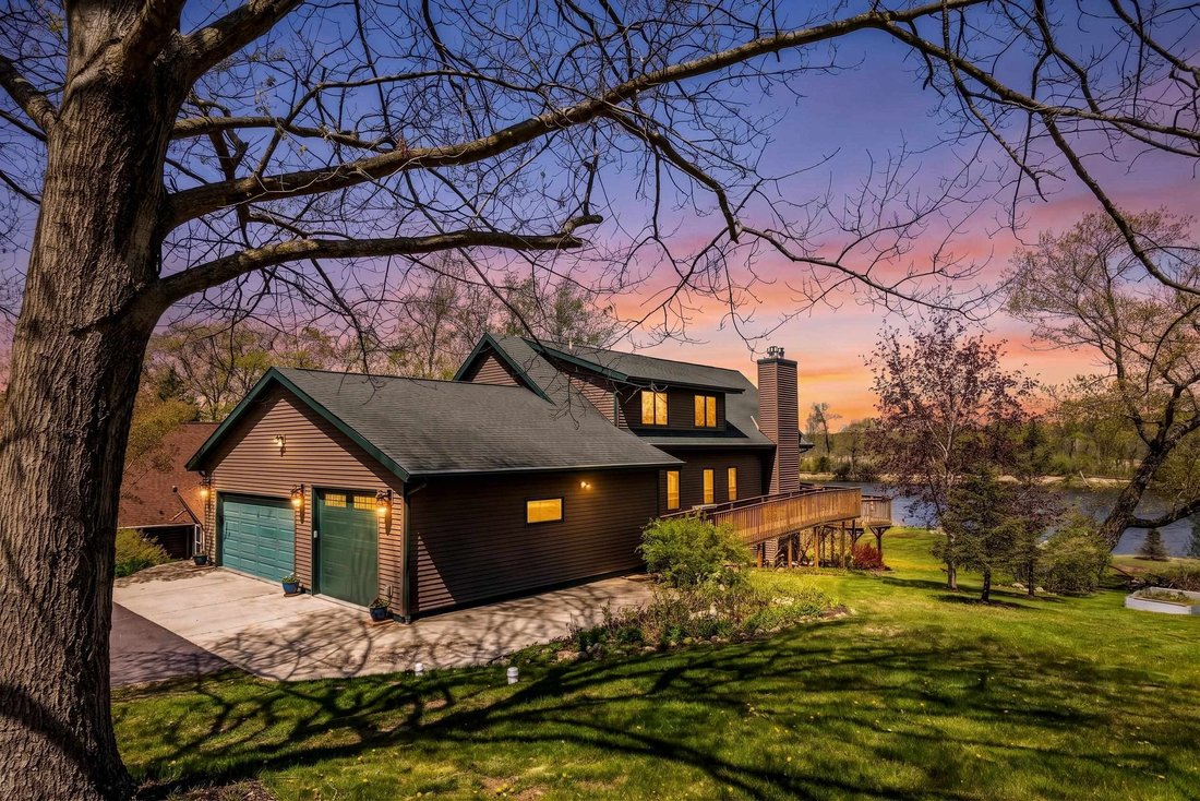 House in Princeton, Wisconsin, United States 2 - 18212649