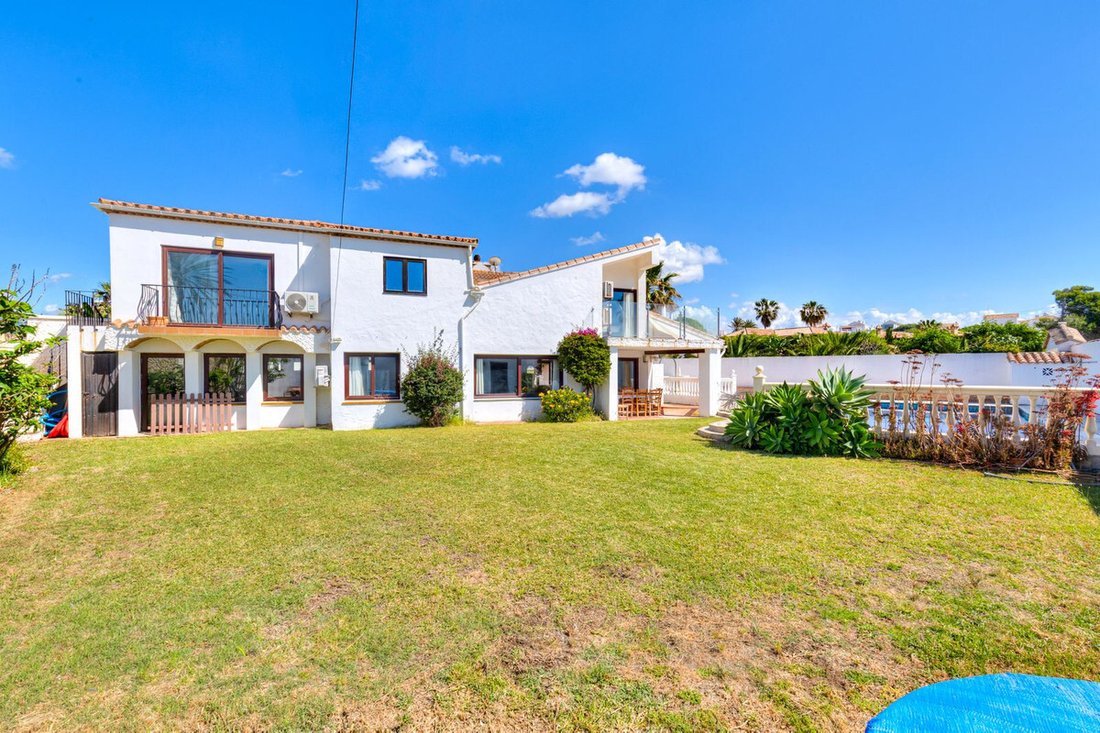 Villa in Estepona, Andalusia, Spain 1 - 18212414