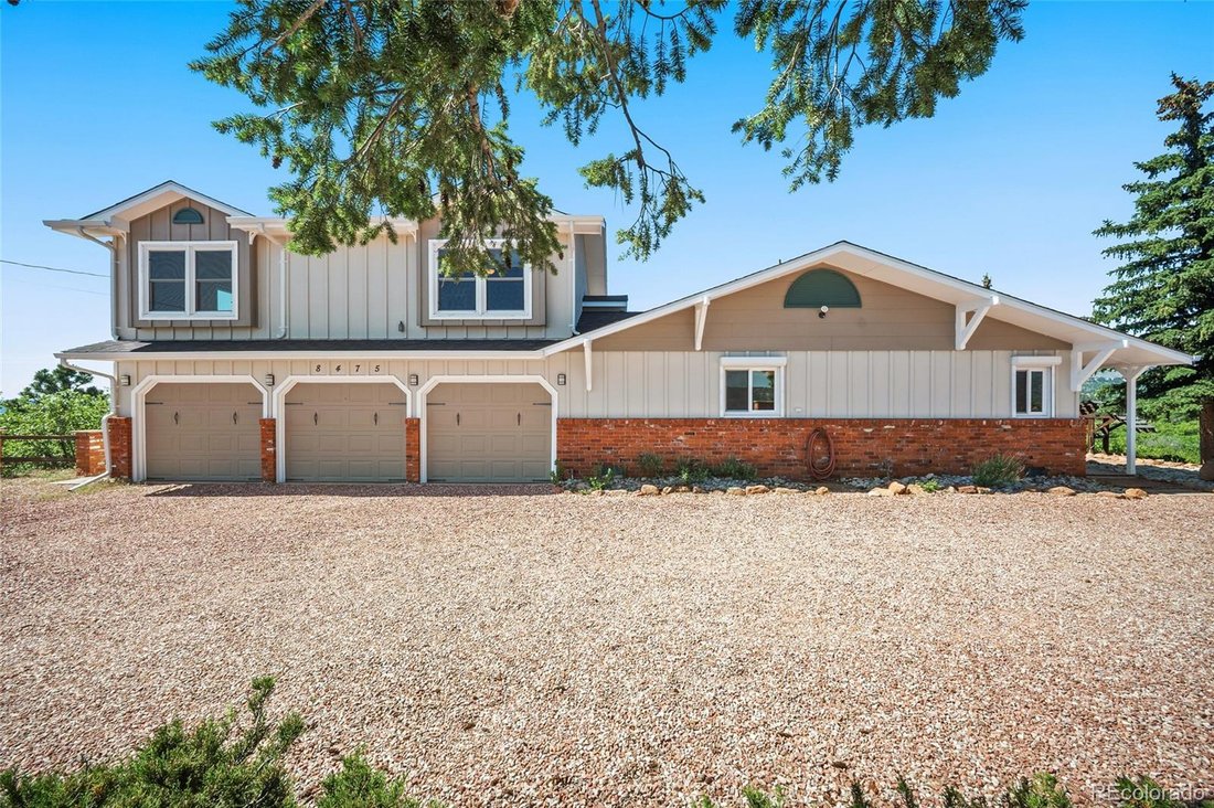 House in Colorado Springs, Colorado, United States 2 - 18211179
