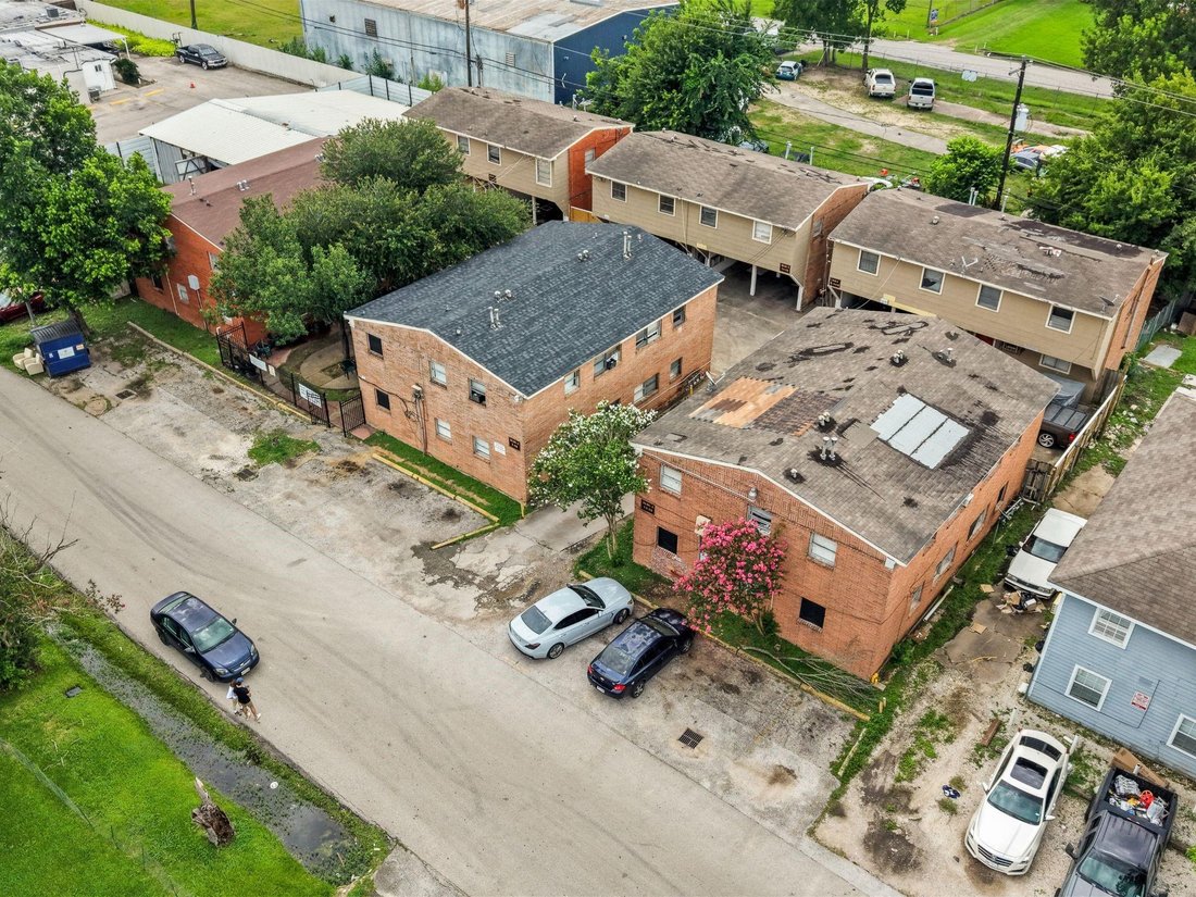 Houston, Texas, United States 2 - 18211976