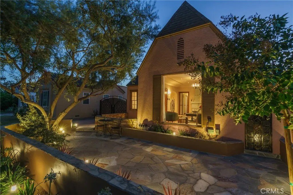 House in Signal Hill, California, United States 2 - 18211723