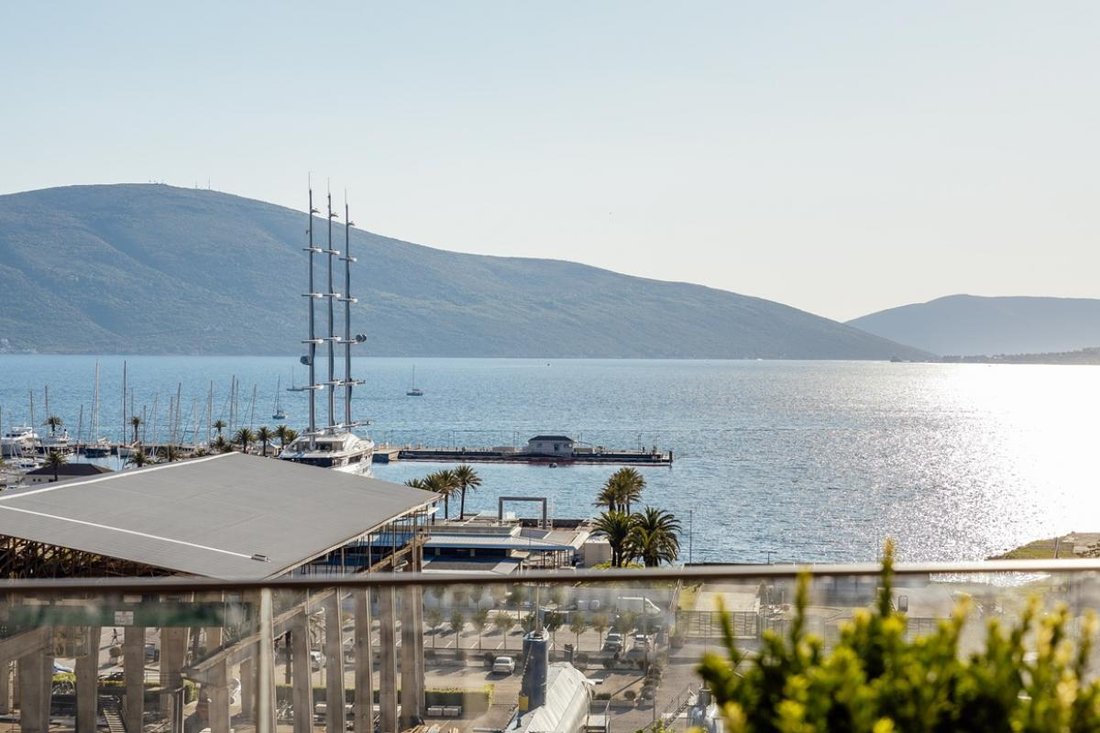 Apartment in Tivat, Tivat Municipality, Montenegro 2 - 18212100