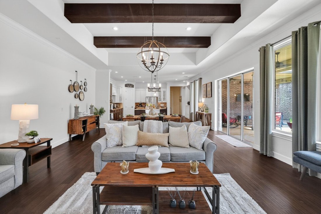 House in The Woodlands, Texas, United States 5 - 18211979