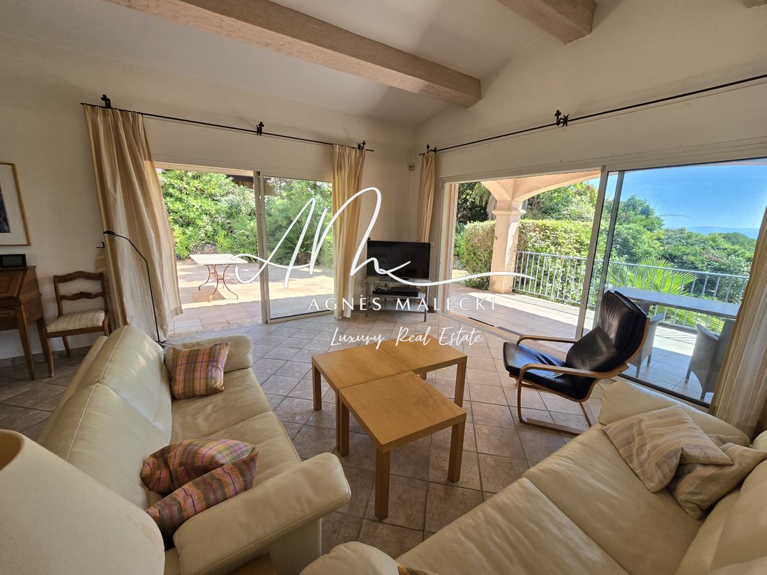 Estate in La Croix-Valmer, Provence-Alpes-Côte d'Azur, France 5 - 18212204