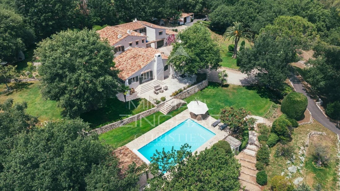 Villa in Sud, Roquefort-les-Pins, France 2 - 18212418
