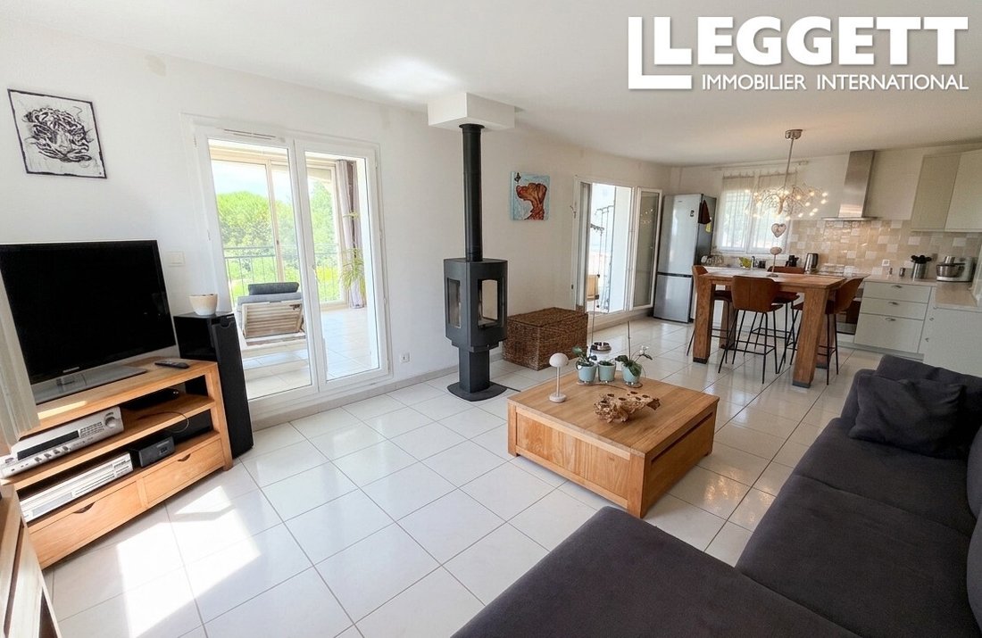 Villa in Régusse, Provence-Alpes-Côte d'Azur, France 4 - 18212854