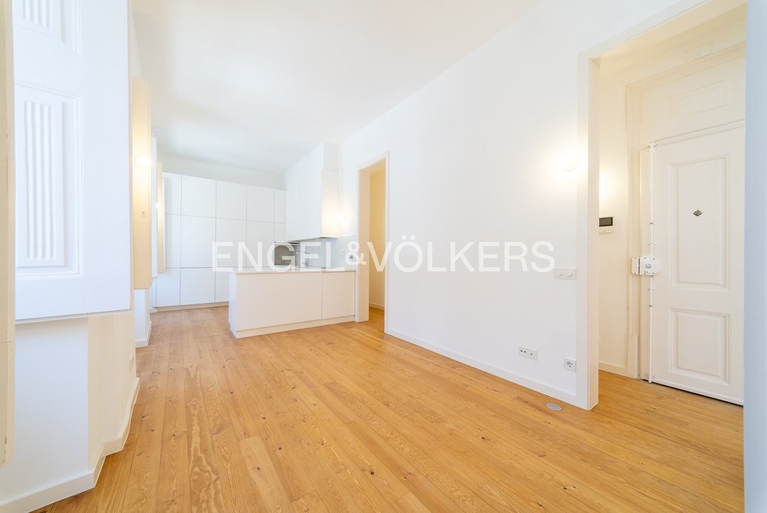 Apartment in Santo Antonio, Lisbon, Portugal 5 - 18213207
