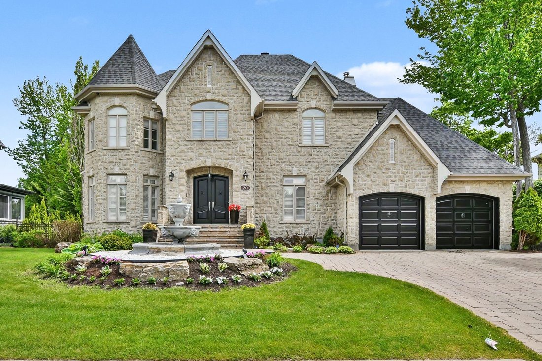 House in Blainville, Quebec, Canada 1 - 18211595
