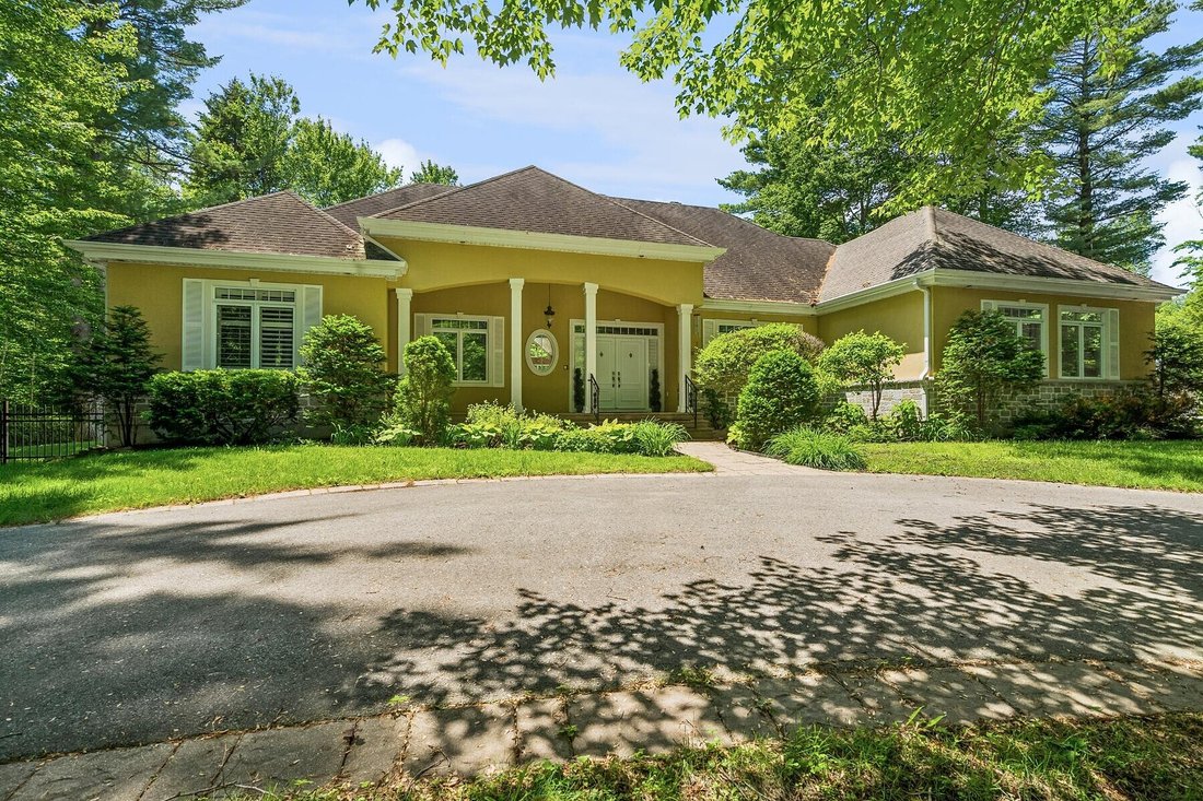 House in Saint-Lazare, Quebec, Canada 2 - 17003810