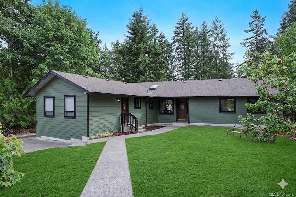 House in Fanny Bay, British Columbia, Canada 3 - 18211576