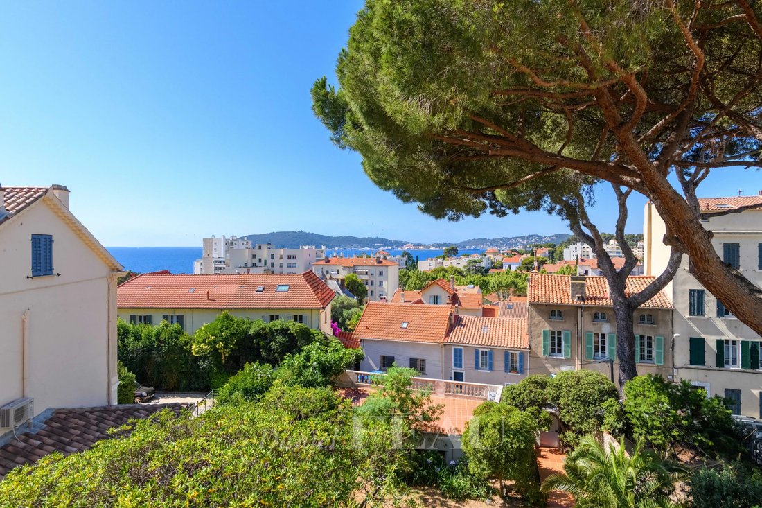 Townhouse in Mourillon-Centre, Toulon, France 1 - 18212819