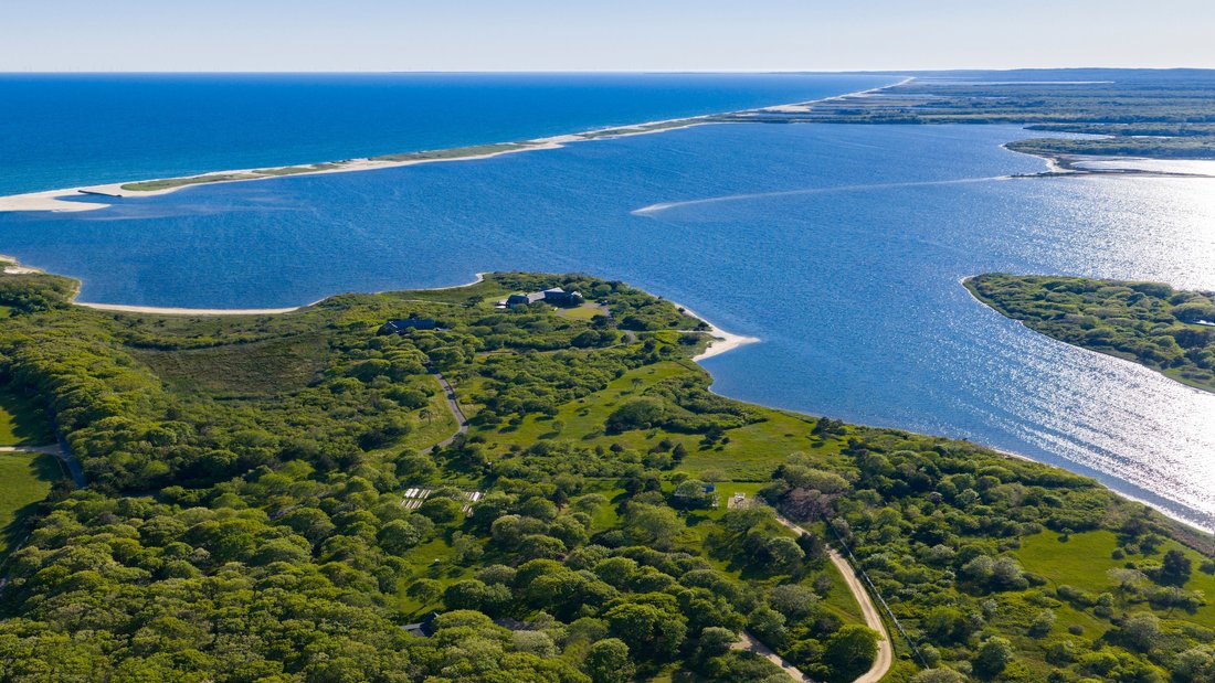 House in Edgartown, Massachusetts, United States 2 - 18212559