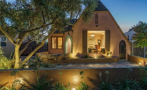 House in Signal Hill, California, United States 1