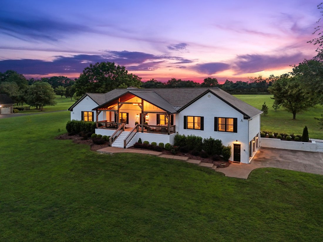 House in Columbia, Tennessee, United States 1 - 18019842