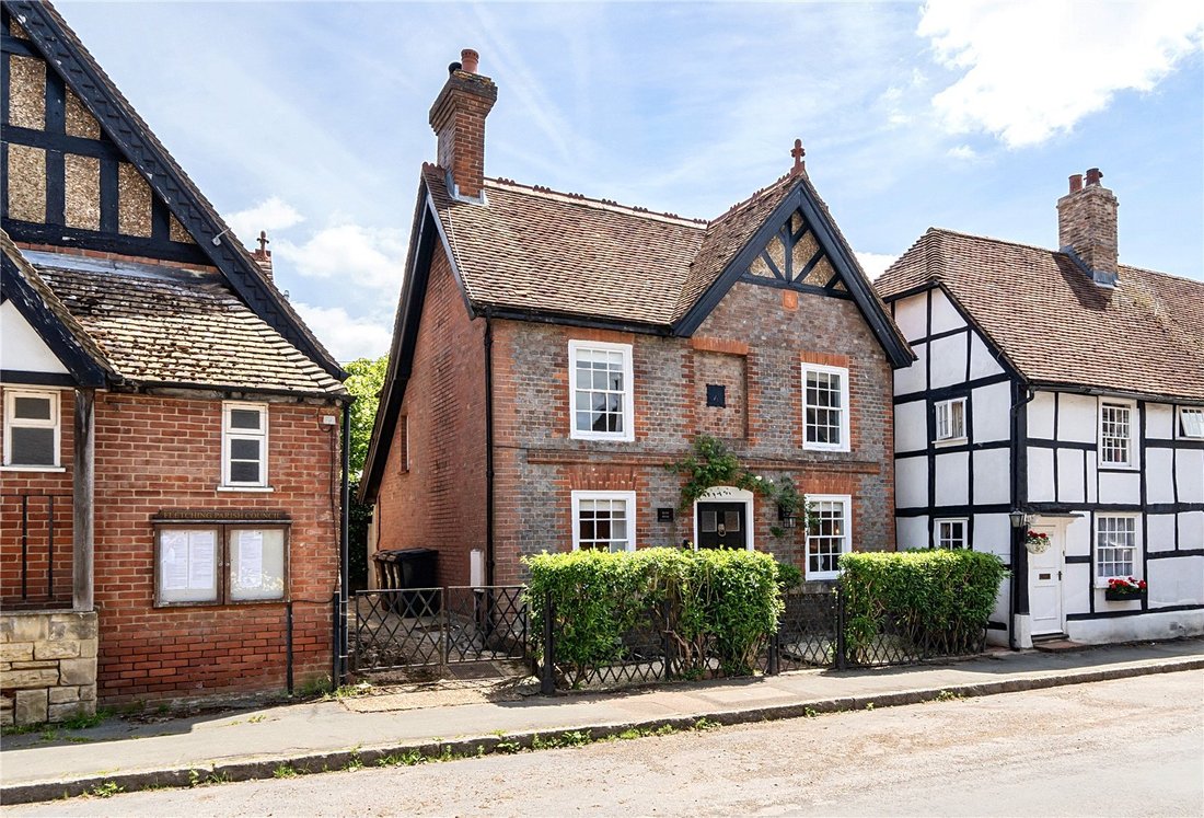 House in Fletching, England 1 - 18211016