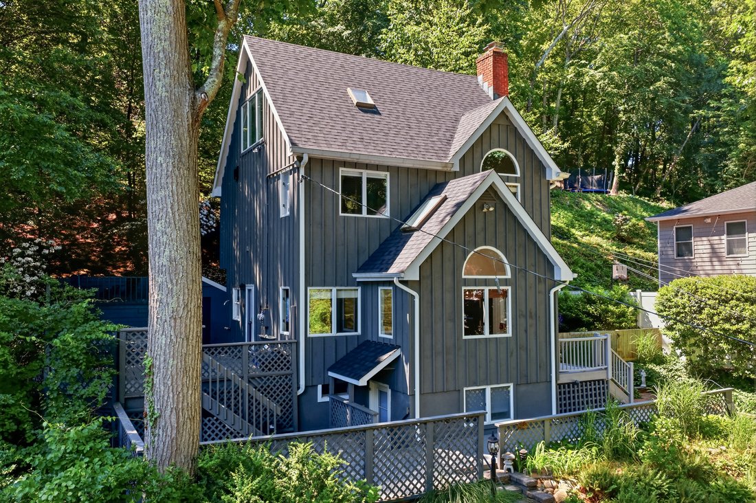 House in Centerport, New York, United States 2 - 18121290