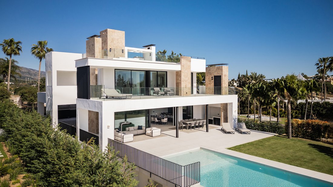Villa in Nueva Andalucia, Marbella, Spain 1 - 17852014