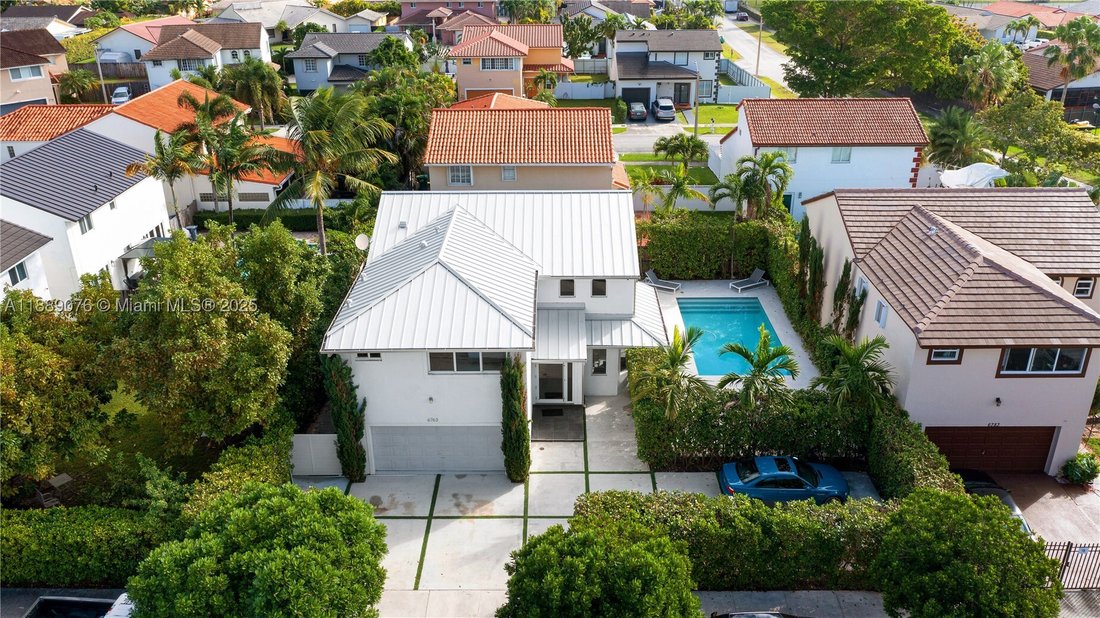House in Miami, Florida, United States 3 - 16320099