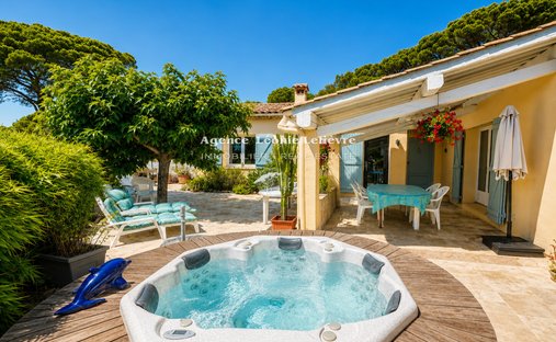 Villa à Ville-Les Saquedes-Le Bouillonnet, Sainte-Maxime, France 1