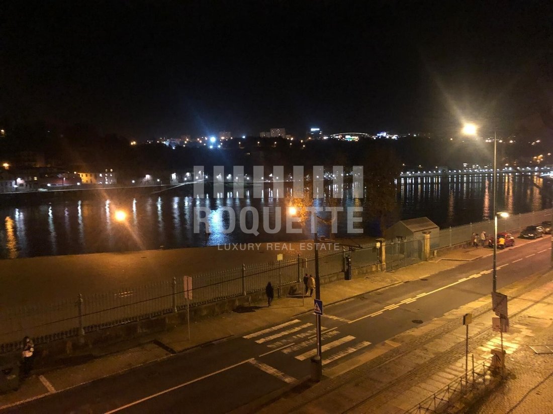 Apartment in Cedofeita, Santo Ildefonso, Se, Miragaia, Sao Nicolau e Vitoria, Porto District, Portugal 4 - 18213225
