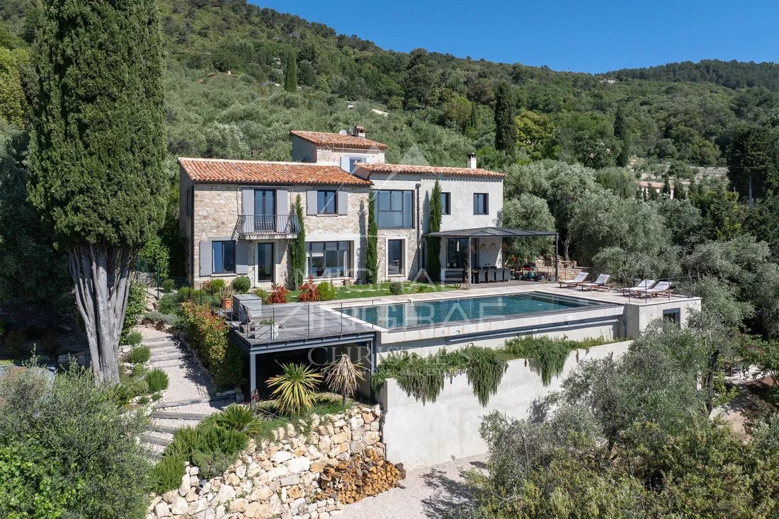 Villa in Le Tignet, Provence-Alpes-Côte d'Azur, France 1 - 14277261