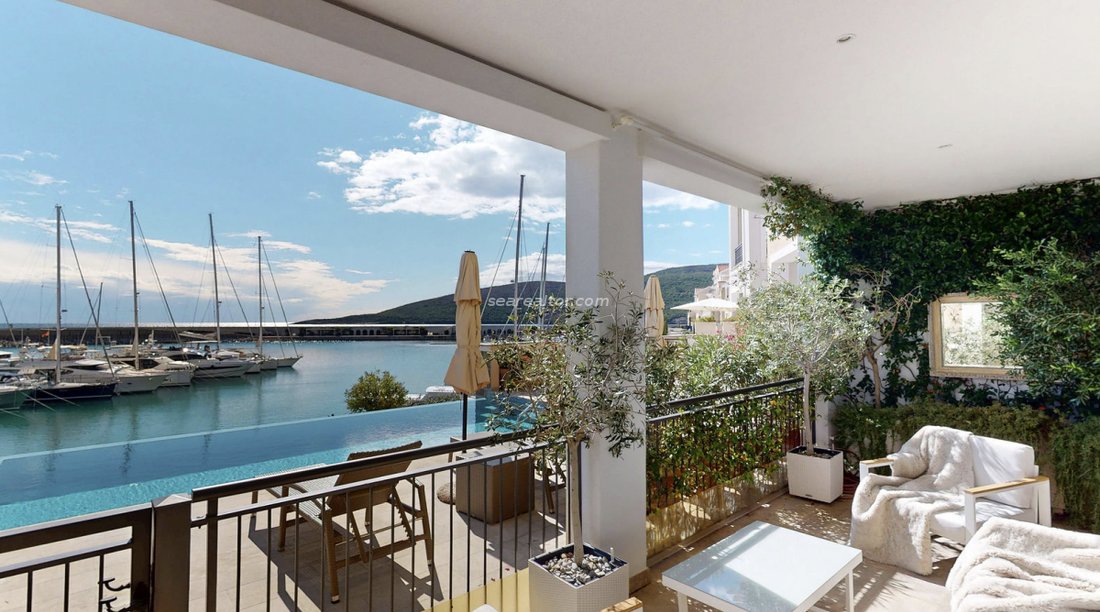 Apartment in Milovići, Tivat Municipality, Montenegro 1 - 18212066
