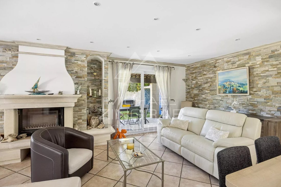 Villa in Val de Cagne-Colline Route de Vence, Cagnes-sur-Mer, France 4 - 18211292